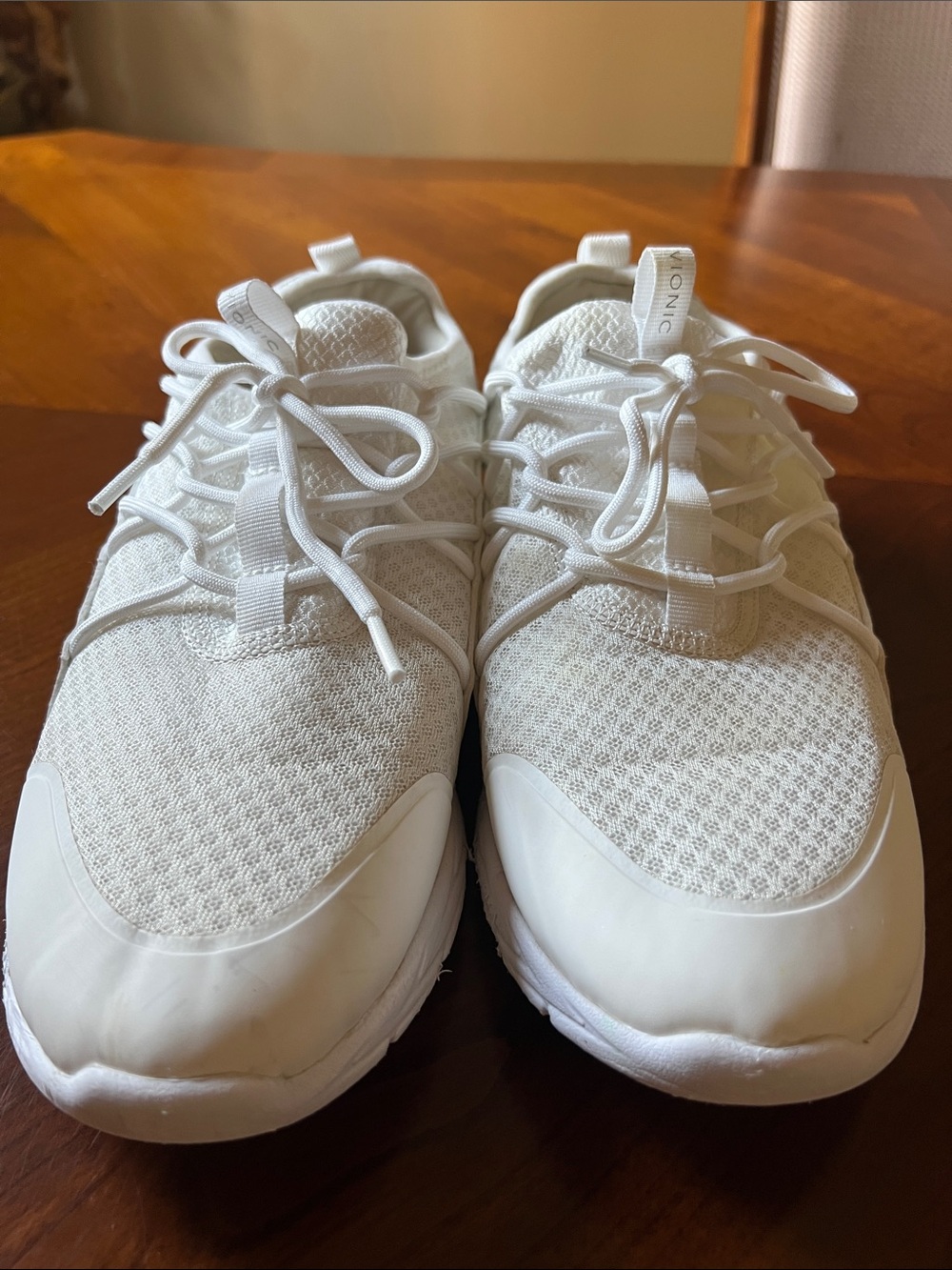 Vionic White Athletic 11 W Sneakers